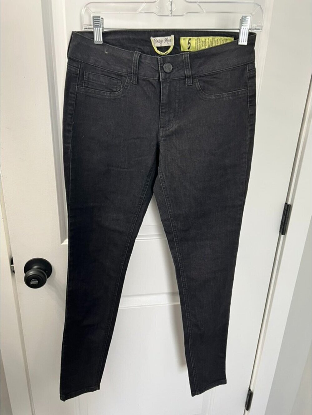 Indigo Rein Black Wash Skinny Jeans Size 5 Stretch Denim